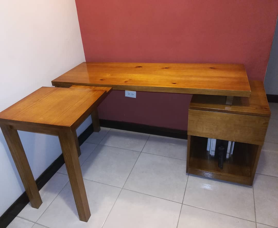 Custom home office desk Jamaica